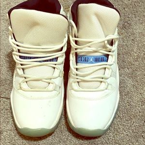 Size 5.5Y worn before